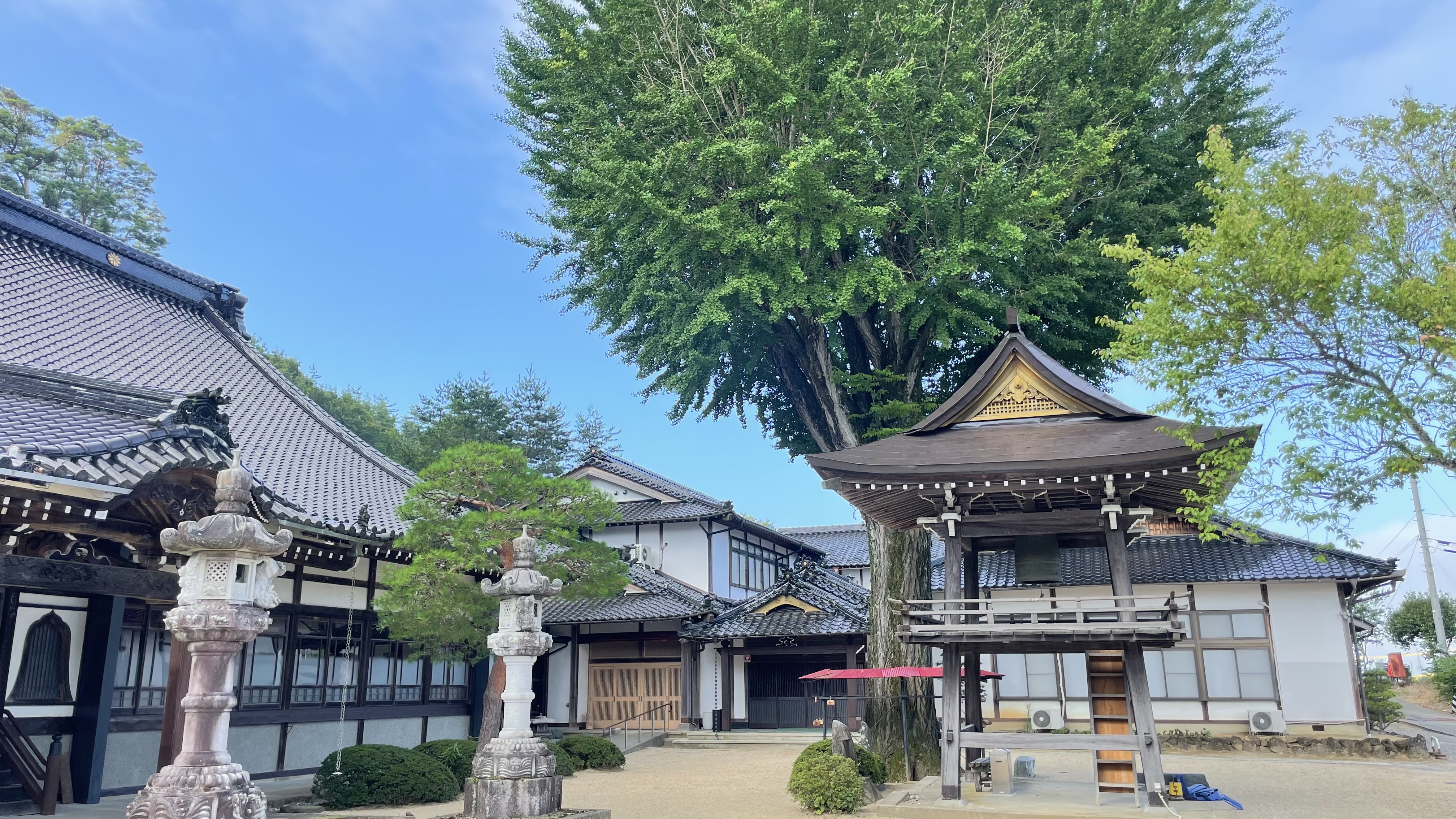 常泉寺（前庭からの風景）